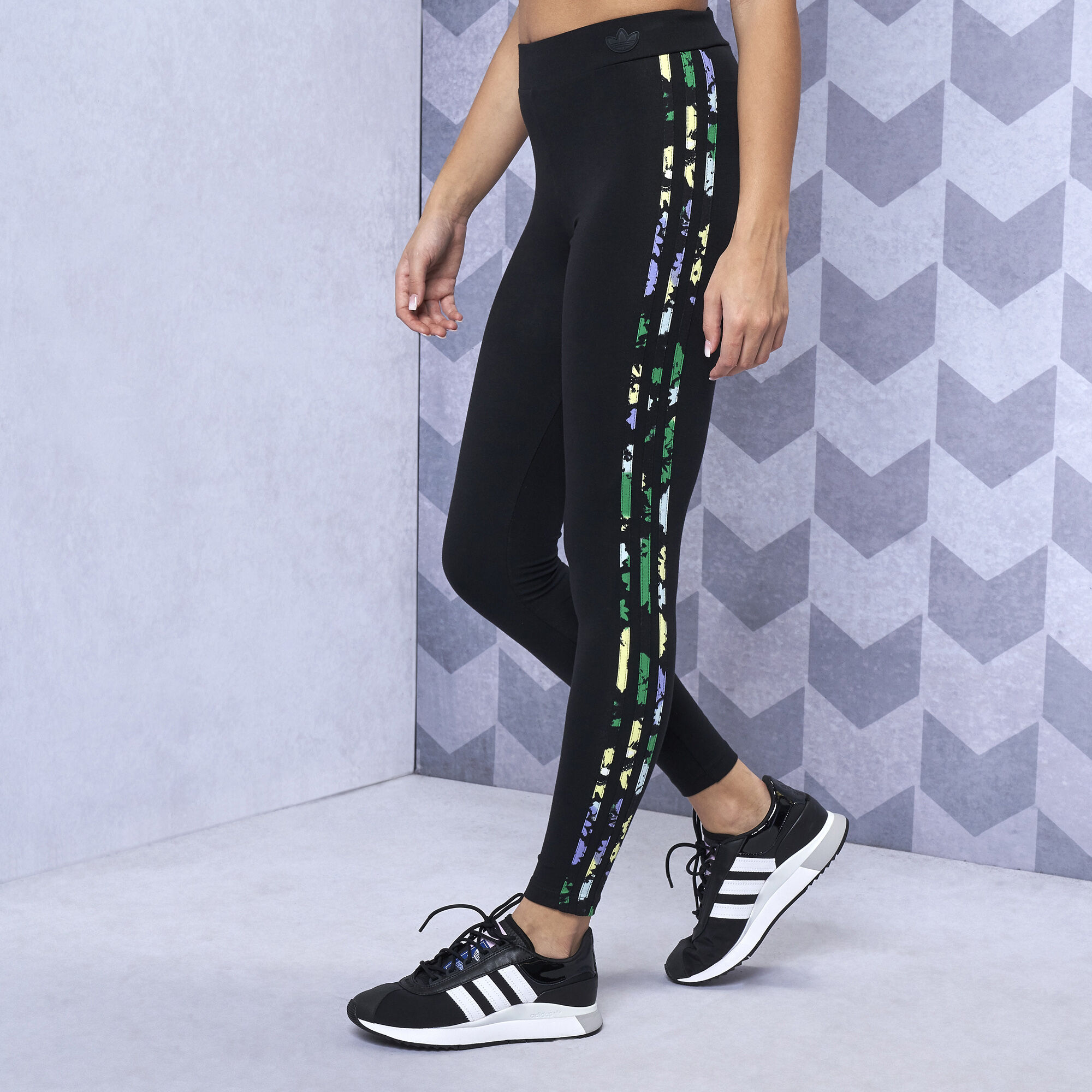 in Dropkick UAE | Floral adidas Leggings 3-Stripes Originals Buy