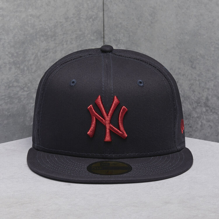 League Essential 9FIFTY New York Yankees Cap image number 0