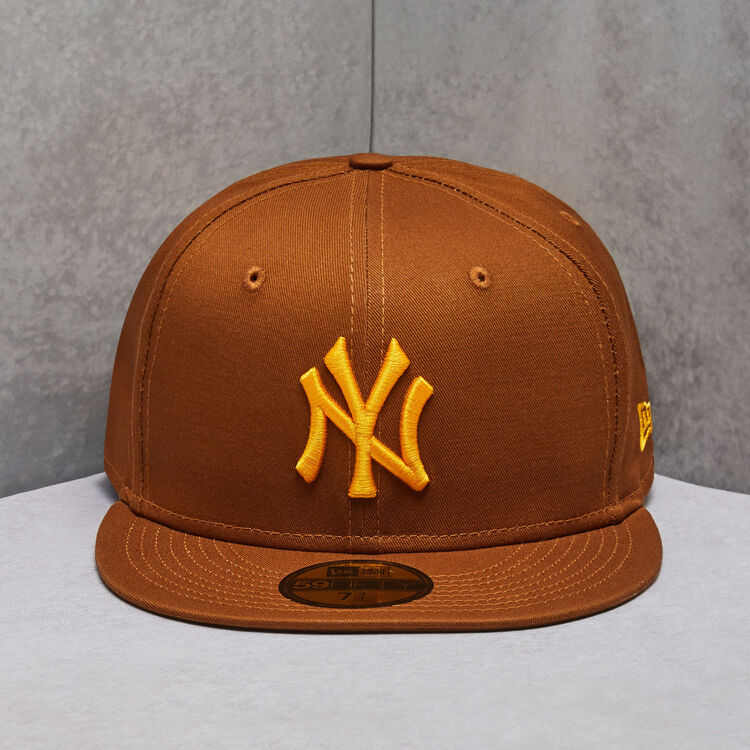 New York Yankees League Essential 59FIFTY Cap image number 0