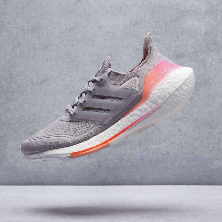Ultraboost 21 Shoes image number 0
