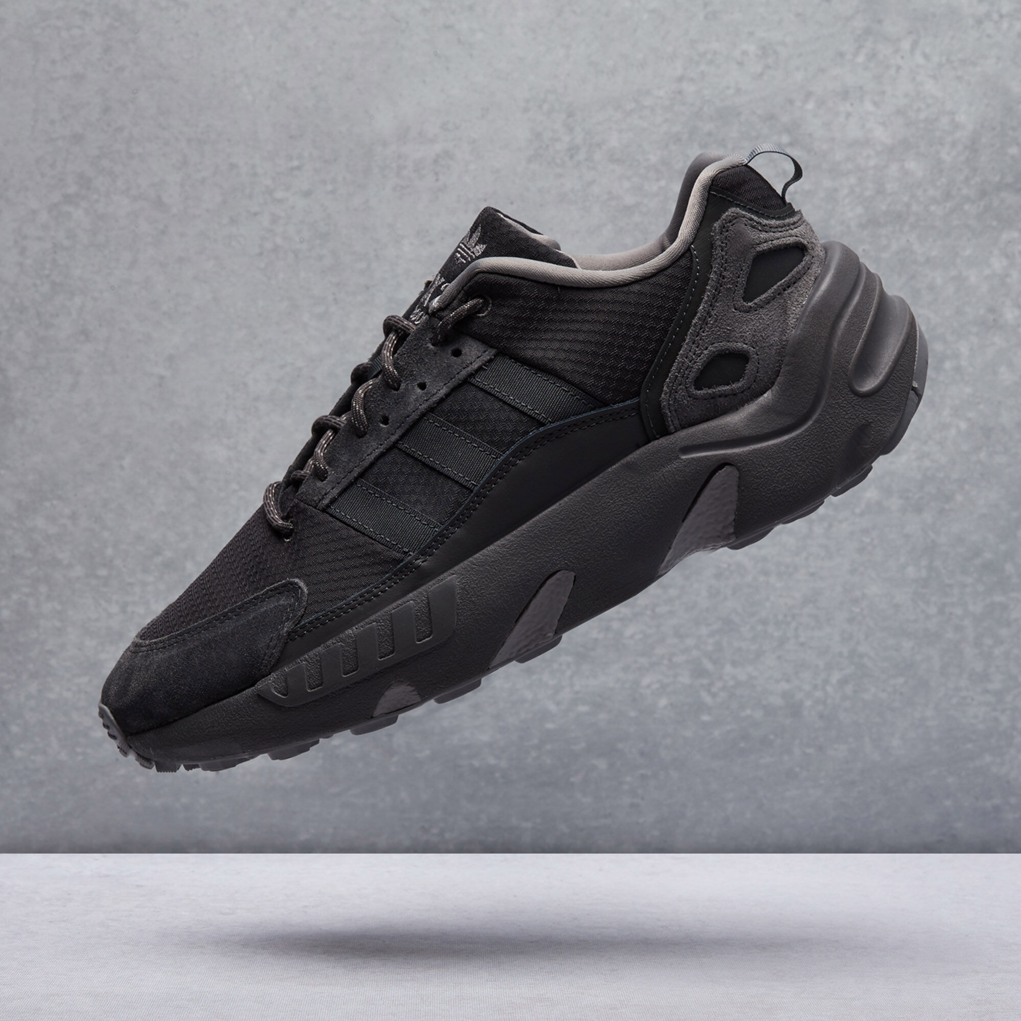 Buy adidas Originals ZX 22 Boost Shoes Black in UAE | Dropkick