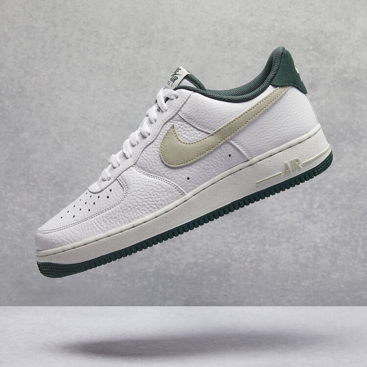 Air Force 1 '07 LV8 Shoes image number 0