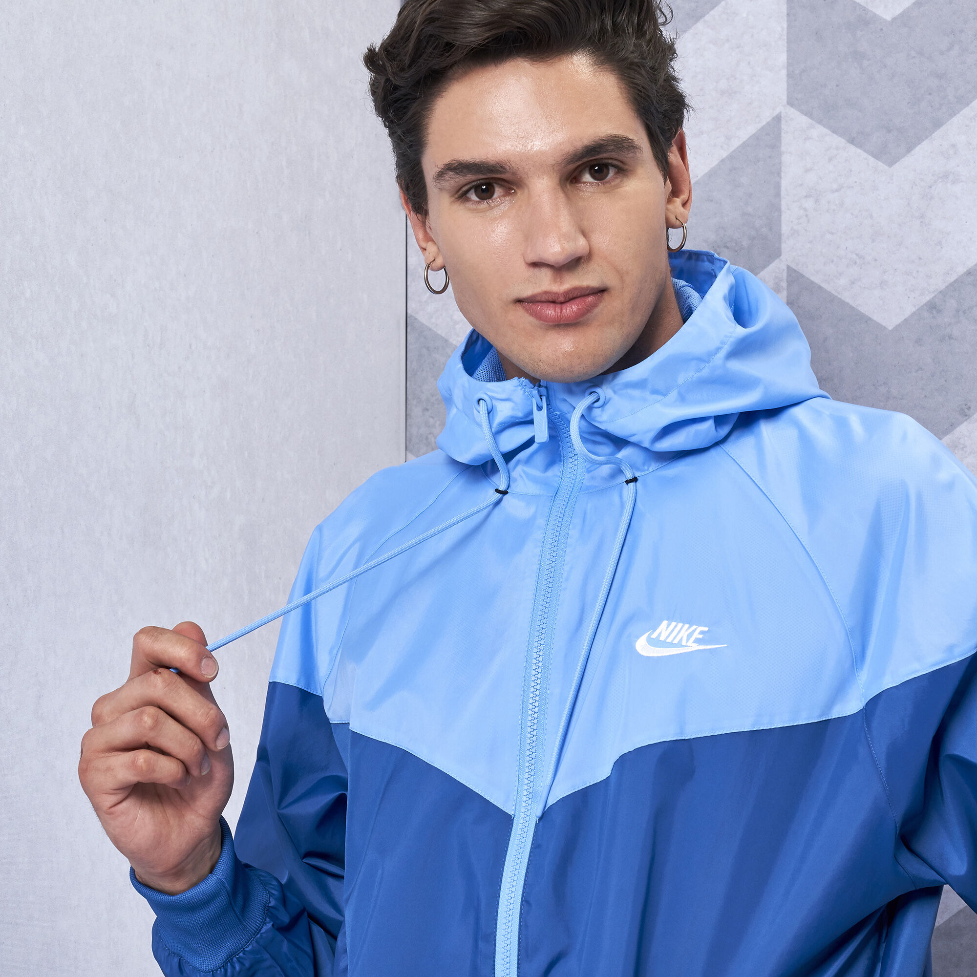 Buy Nike Sportswear Windrunner Hooded Jacket in UAE Dropkick