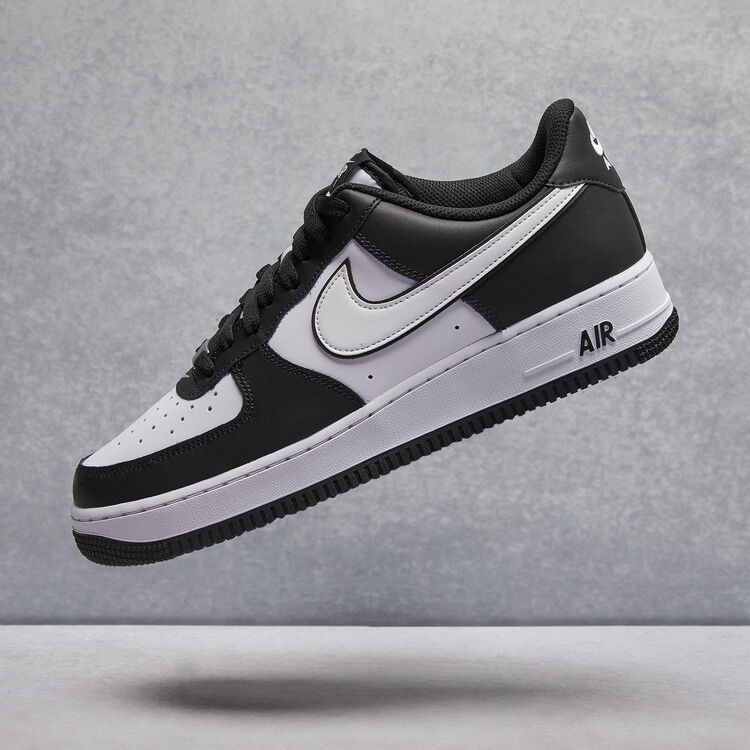 Air Force 1 '07 Shoe image number 0