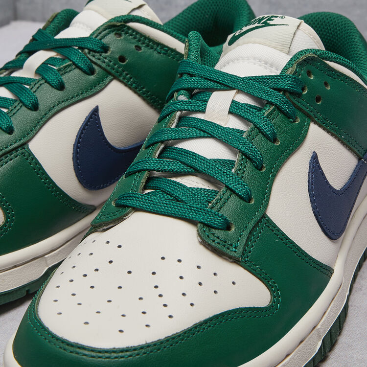 Buy Nike Dunk Low Shoes Green in UAE | Dropkick