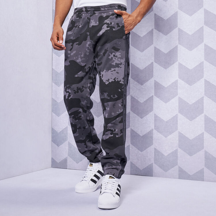 Graphics Camo Joggers image number 0