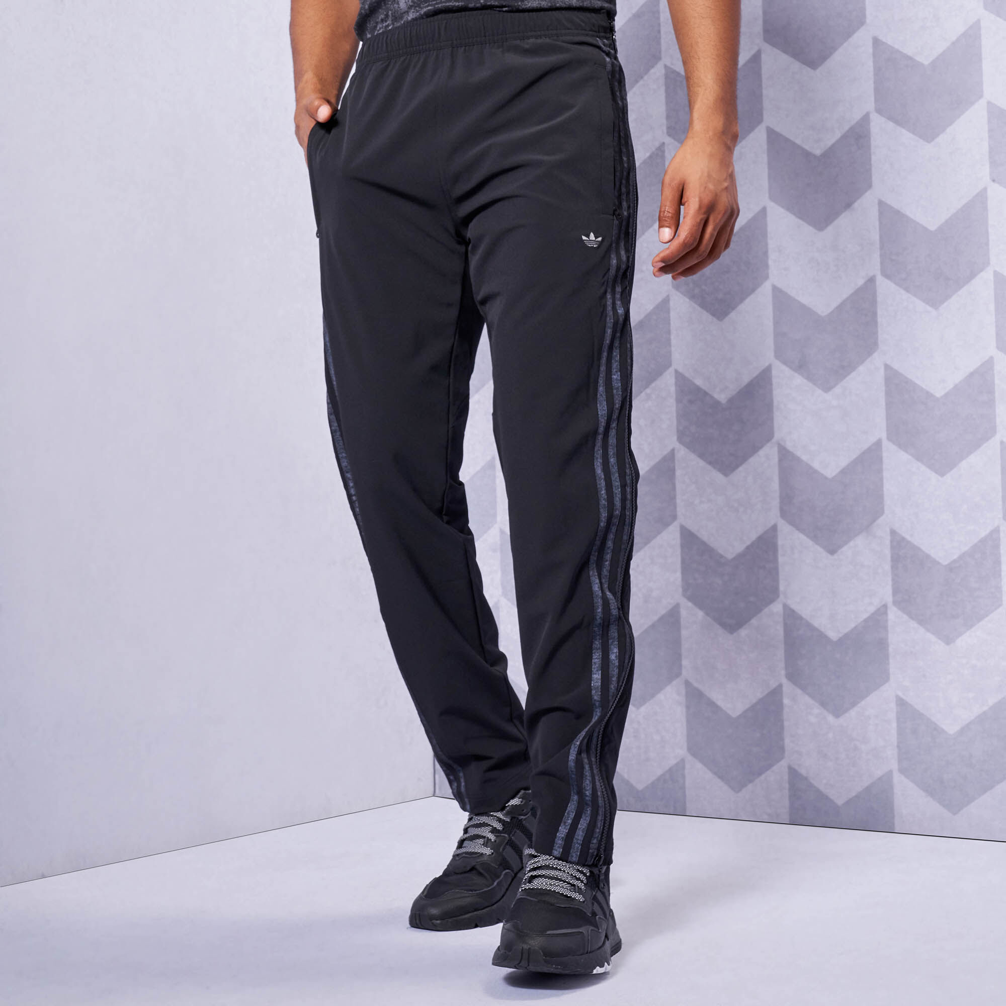 adidas 3 Stripe adicolor Fleece Pants - Grey ED6024 - Trade Sports