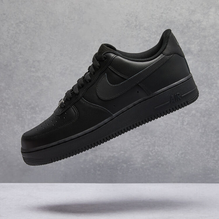 Air Force 1 '07 LE Shoe image number 0