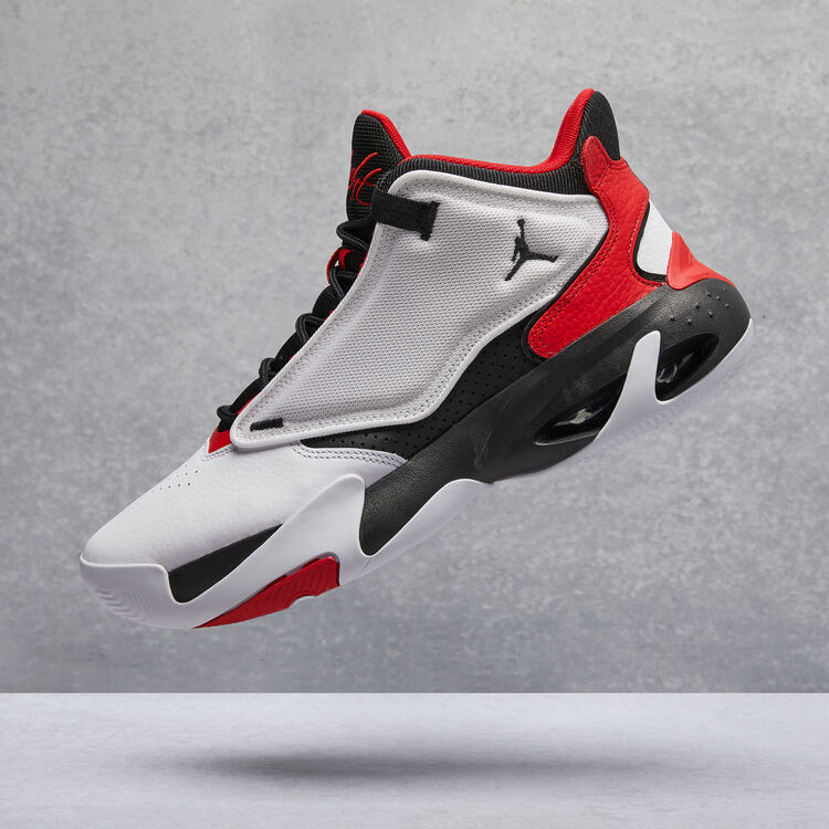 Buy Jordan Jordan Max Aura 4 Shoe White in UAE | Dropkick