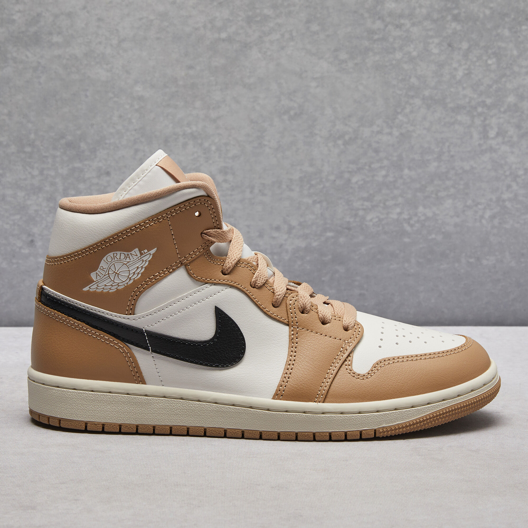 Air jordan 1 mid femme 2024 beige